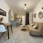 Joli Hypercentre T2, Classe Meuble De Tourisme 3 Avec Parking Gratuit * Béziers