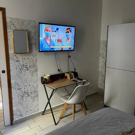 Joli Hypercentre T2, Classe Meuble De Tourisme 3 Avec Parking Gratuit