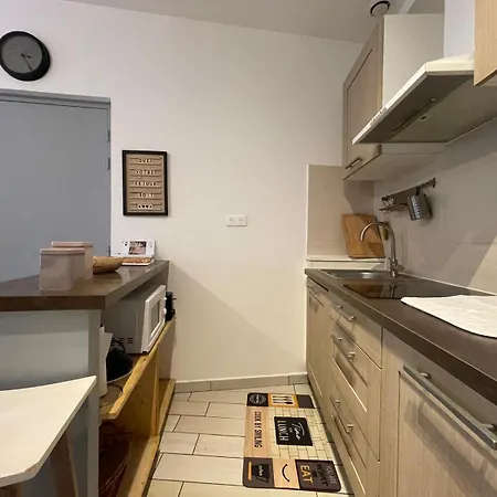 Apartment Joli Hypercentre T2, Classe Meuble De Tourisme 3 Avec Parking Gratuit Beziers