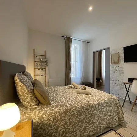 Joli Hypercentre T2, Classe Meuble De Tourisme 3 Avec Parking Gratuit Beziers