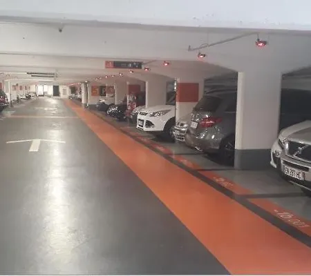 Joli Hypercentre T2, Classe Meuble De Tourisme 3 Avec Parking Gratuit *