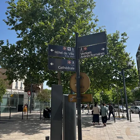 Joli Hypercentre T2, Classe Meuble De Tourisme 3 Avec Parking Gratuit *