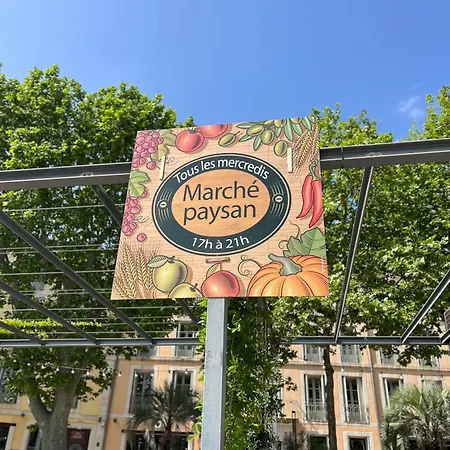 Apartment Joli Hypercentre T2, Classe Meuble De Tourisme 3 Avec Parking Gratuit *
