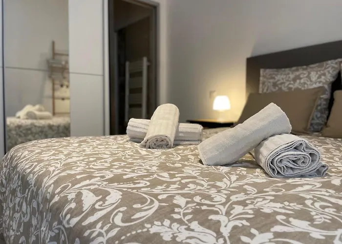 Joli Hypercentre T2, Classé Meublé De Tourisme 3 Avec Parking Gratuit Apartamento Béziers